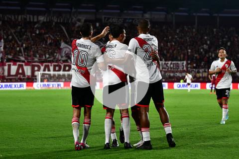 (VIDEO) River Plate venció a Lanús e iguala a los punteros en la liga argentina