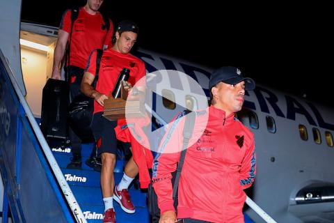Paranaense ya se encuentra en suelo peruano para choque ante Alianza Lima