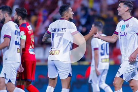 (VIDEO) 'Canchita' Gonzales dio asistencia en empate ante Damac