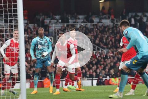 (VIDEO) Arsenal salvó punto, pero puso en riesgo la cima de la Premier League