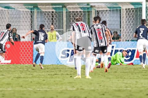 (VIDEO) Mira el penal que Campos le atajó a Hulk