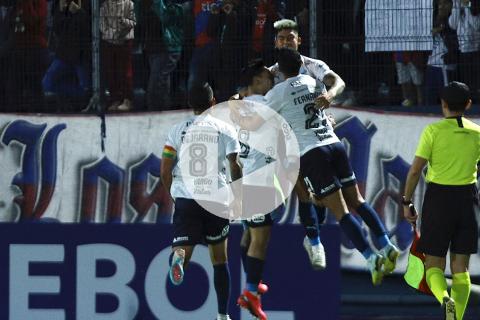 Bolívar goleó a Cerro Porteño en Paraguay por la Copa Libertadores