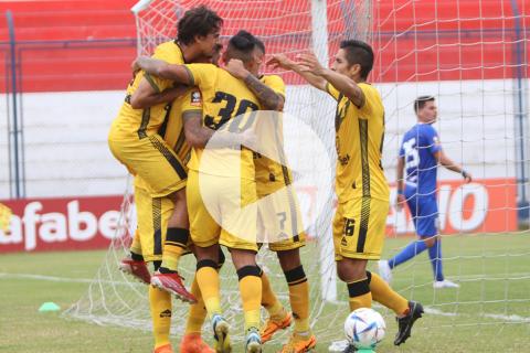(VIDEO | FOTOS) ¡Se acordó de ganar! Cantolao venció a Binacional y acorta distancias
