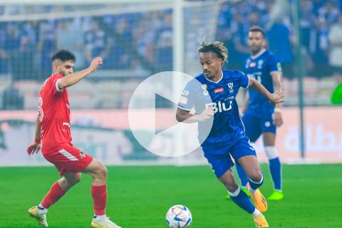 (VIDEO) Carrillo no pudo anotar en la tanda de penales
