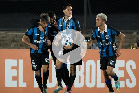(VIDEO) Liverpool rescató un empate de local ante Argentinos Juniors en la Libertadores