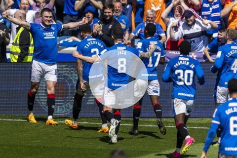 (VIDEO) No respetaron al campeón: Rangers no le hizo el pasillo al Celtic y lo goleó 3-0
