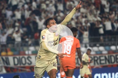 (VIDEO) Valera volvió a anotar un 'hat-trick' en el Monumental