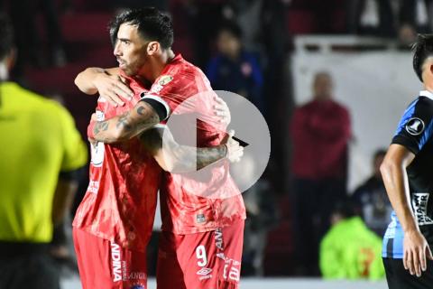 (VIDEO) Argentinos Jrs. remontó para meterse a octavos de la Copa Libertadores