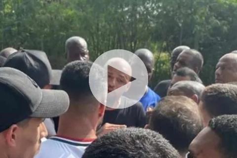 Atención Cristal: Hinchas de Fluminense tuvieron cara a cara con Felipe Melo