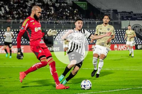 Libertad igualó con Mineiro y aseguró la Sudamericana