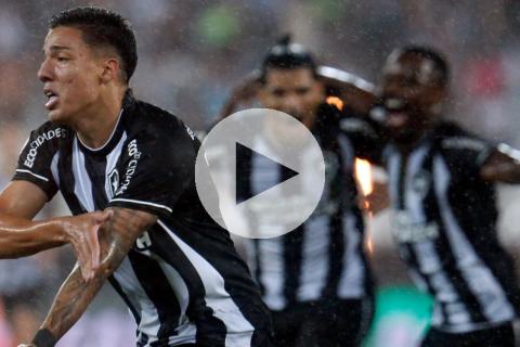 (VIDEO) Botafogo ganó y sigue firma en la cima del Brasileirao