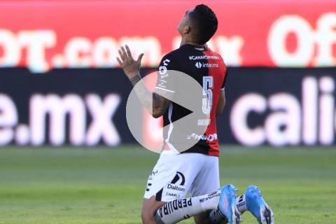 (VIDEO) Santamaría dio asistencia en victoria de Atlas