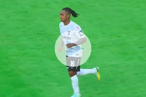 (VIDEO) Yordy Reyna anotó golazo en empate de Torpedo Moscow