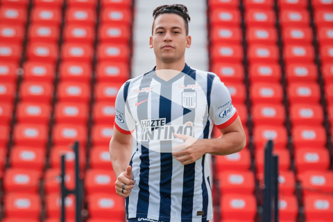 Benavente: "No voy a ponerme presión para jugar, quiero volver bien a Alianza Lima"