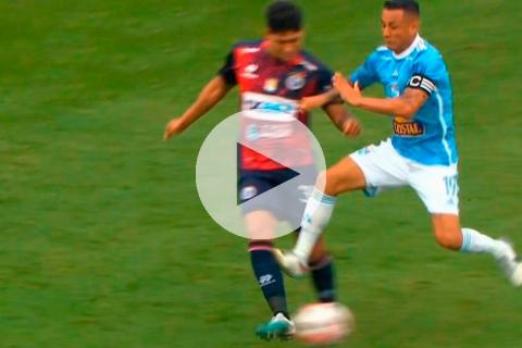(VIDEO) CONAR dio su opinión sobre la fuerte falta de Yoshimar Yotún a Benjamín Ampuero