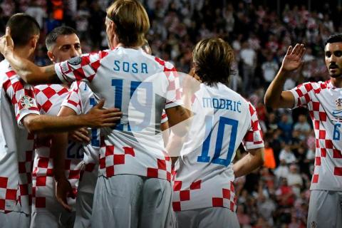 (VIDEO) Croacia goleó a Letonia y se metió a zona de clasificación a la Eurocopa