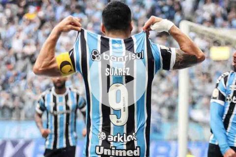 (VIDEO) ¡'Pistolero' sigue vigente! Luis Suárez anotó en victoria del Gremio sobre Cuiabá
