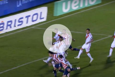 (VIDEO) Conmebol publicó audios del VAR en supuesta mano de Carrillo