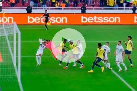 (VIDEO) El VAR y sus razones para no cobrar el penal a favor de Uruguay