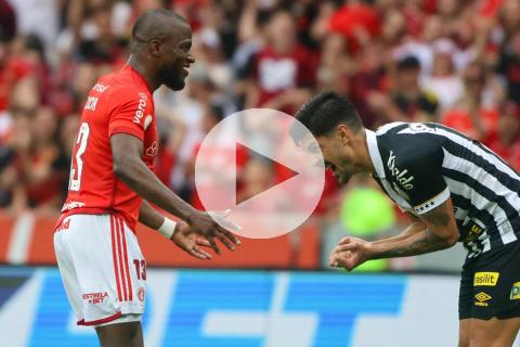 (VIDEO) Internacional apabulló 7-1 a Santos y lo hundió en el Brasileirao