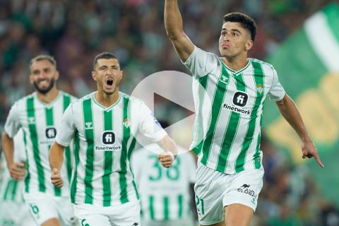 (VIDEO) ¡Regresó a la victoria! Betis goleó 3-0 a Valencia en La Liga