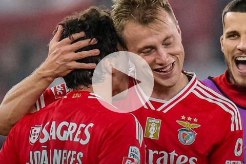 (VIDEO) Benfica le remonó en los descuentos al Sporting y le arrebató el liderato
