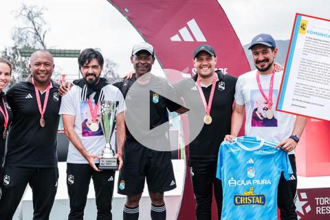 Cristal anunció que Jorge Cazulo no seguirá como DT de la Reserva