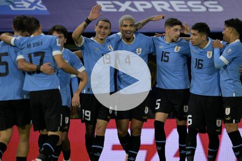 (FOTOS) HISTÓRICO: Uruguay le quitó el invicto a Argentina