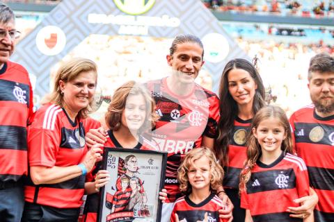 (VIDEO) Emocionante: Así fue la despedida de Filipe Luis en el Maracaná