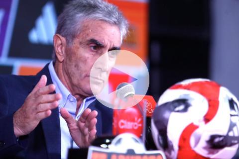 Oblitas: "Creo que Fossati es el técnico idóneo para momento crítico que vivimos"