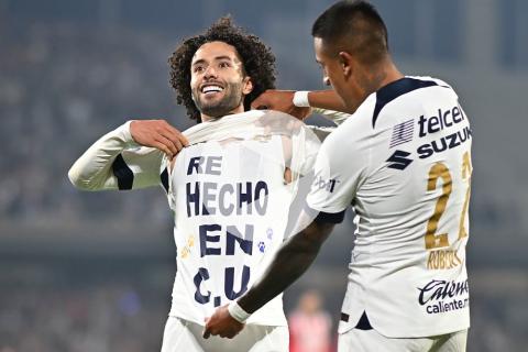 (VIDEO) Pumas goleó y eliminó al Chivas