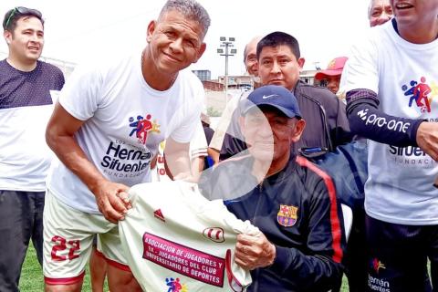 (VIDEO) Sotil: "Le deseo la mejor de las suertes a Fossati"