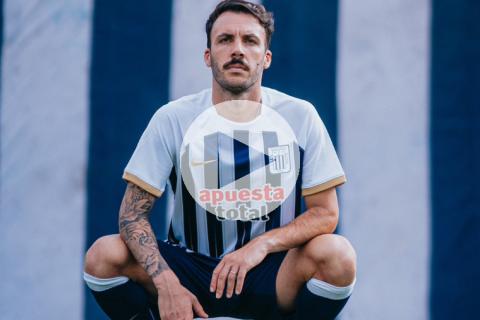 (FOTOS | VIDEO) Ya es 'blanquiazul': Alianza Lima oficializó a  Sebastián Rodríguez