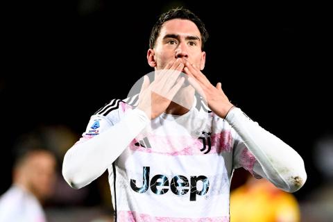 (VIDEO) Juventus goleó al Lecce y dormirá en la cima de la Serie A