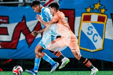 🔴#ENVIVO | Cristal, con diez, cae ante Barcelona en Miami