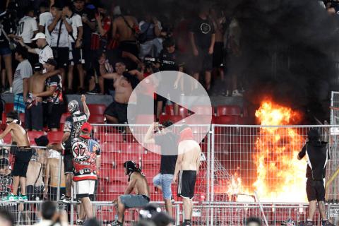 Supercopa de Chile se suspendió por incidentes de la barra de Colo Colo