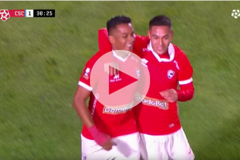 (VIDEO) Josué Estrada anota el segundo de Cienciano con tremenda pintura