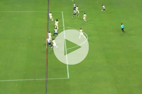 (VIDEO) Por un pelo: Barcos anotó el empate al final, pero estaba adelantado