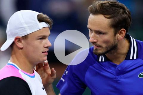 (VIDEO) Medvedev y Rune protagonizaron tenso momento en Indian Wells