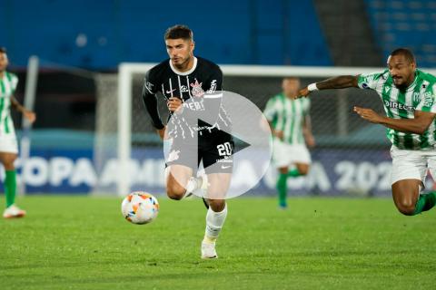 (VIDEO) Racing de Uruguay y Corinthians igualaron en el arranque de la Sudamericana