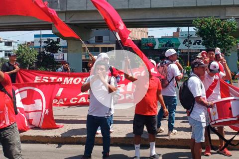 (VIDEO) Hinchas de Aurich llegaron hasta la Videna para hacer sentir su voz de protesta