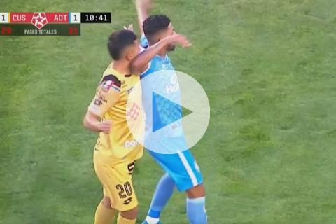 (VIDEO) Edson Aubert se fue a las duchas tras agredir a André Vásquez