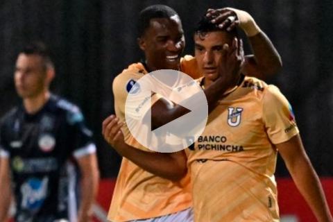 (VIDEO) Quevedo ingresó en la victoria de la Universidad Católica en la Sudamericana
