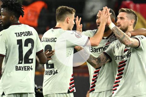 (VIDEO) Bayer Leverkusen venció a Roma y puso un pie en la final de la Europa League