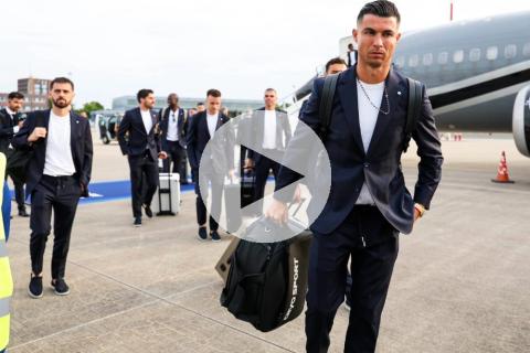 (VIDEO) Cristiano Ronaldo causó furor en su llegada a Alemania para la Eurocopa