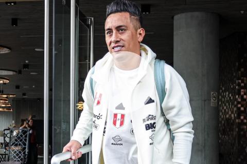 Fossati sobre Cueva: "Si no tiene minutos, no quiere decir que eso sea determinante para que quede afuera"
