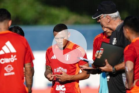 (VIDEO | FOTOS) Selección peruana tuvo su primer entrenamiento en Kansas