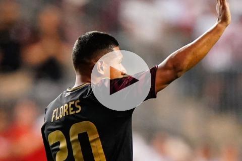 (VIDEO) ¡Paren las orejas! Flores abrió el marcador ante El Salvador