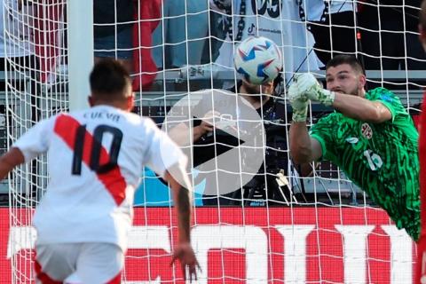 Cueva: "Este grupo se merecía algo más en el partido"