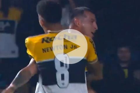(VIDEO) Miguel Trauco marcó golazo de volea frente a Fortaleza